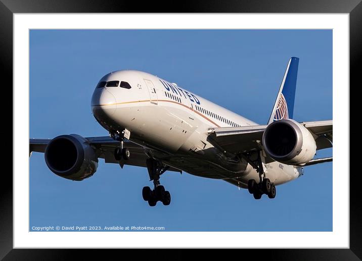 United Airlines Boeing 787 Framed Mounted Print by David Pyatt