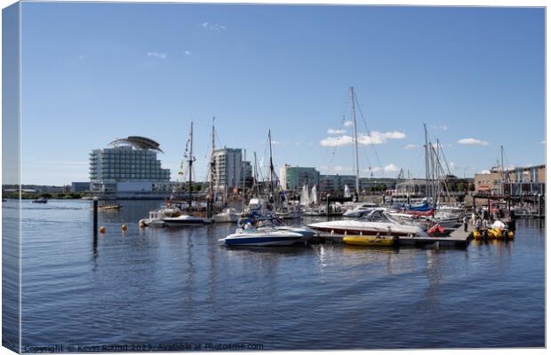 Cardiff Bay Scene 2 Canvas Print by Kevin Round