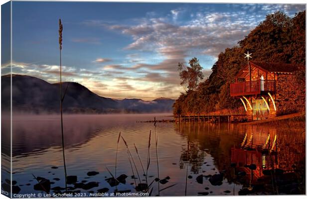 Golden Sunrise at Ullswater Lake Canvas Print by Les Schofield
