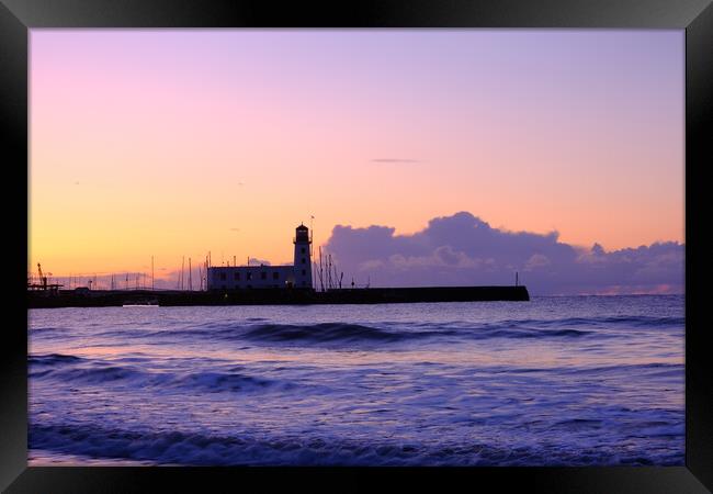 Scarborough South Bay North Yorkshire Framed Print by Steve Smith