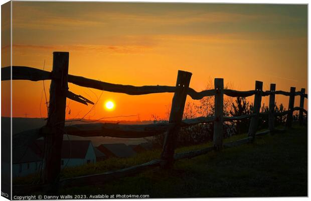 Sunset In Kent Canvas Print by Danny Wallis
