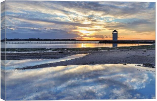 Sunset over Batemans tower in Brightlingsea essex  Canvas Print by Tony lopez