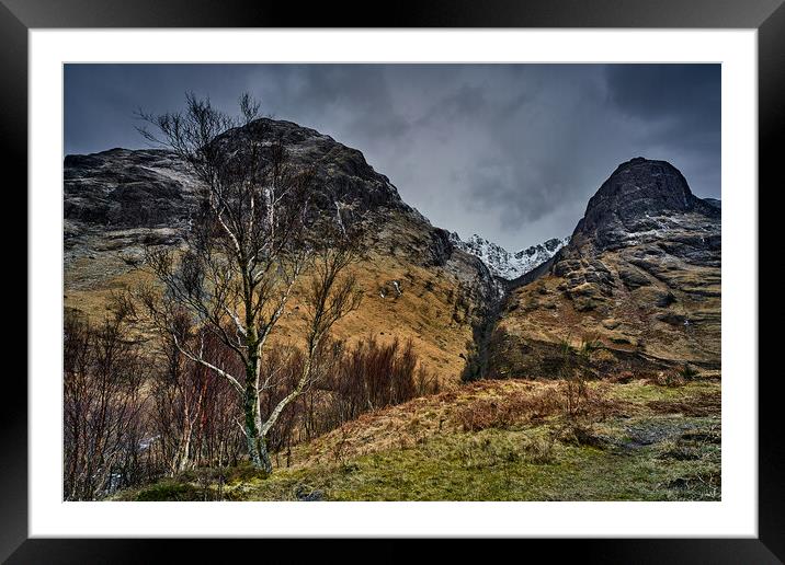 Glencoe view point  Framed Mounted Print by JC studios LRPS ARPS