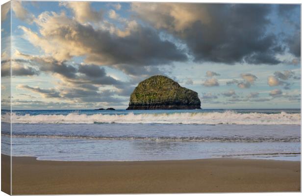 Trebarwith Strand Beach in Cornwall Canvas Print by Tracey Turner