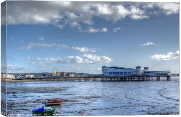 Majestic Pier in WestonsuperMare Canvas Print by Les Schofield