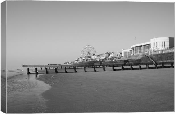 Bridlington Seafront Canvas Print by Steve Smith