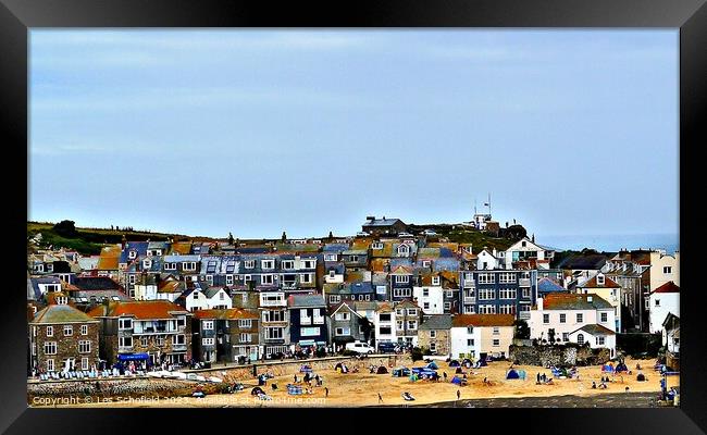 St ives cornwall  Framed Print by Les Schofield