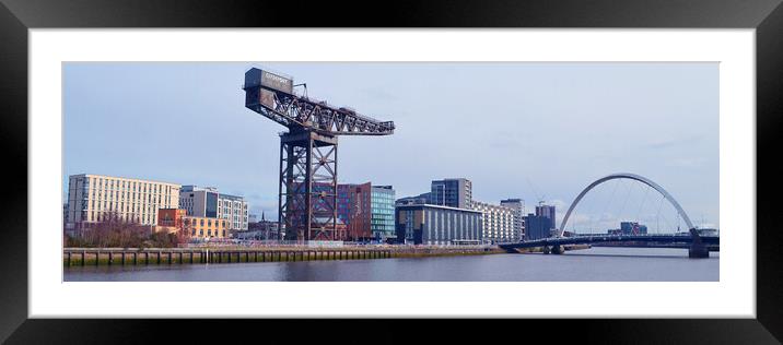 Glasgow Clydeside, Finnieston crane and Clyde Arc. Framed Mounted Print by Allan Durward Photography