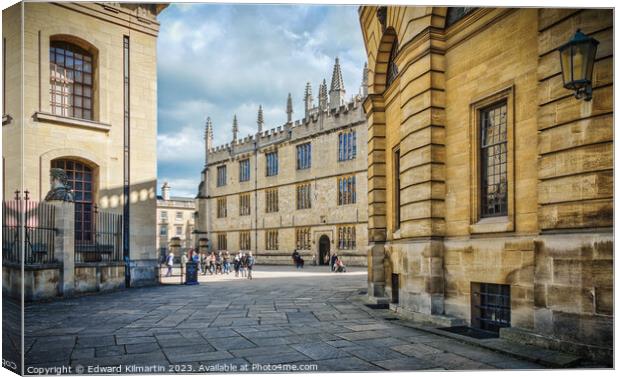 Sheldonian Theatre, Oxford Canvas Print by Edward Kilmartin