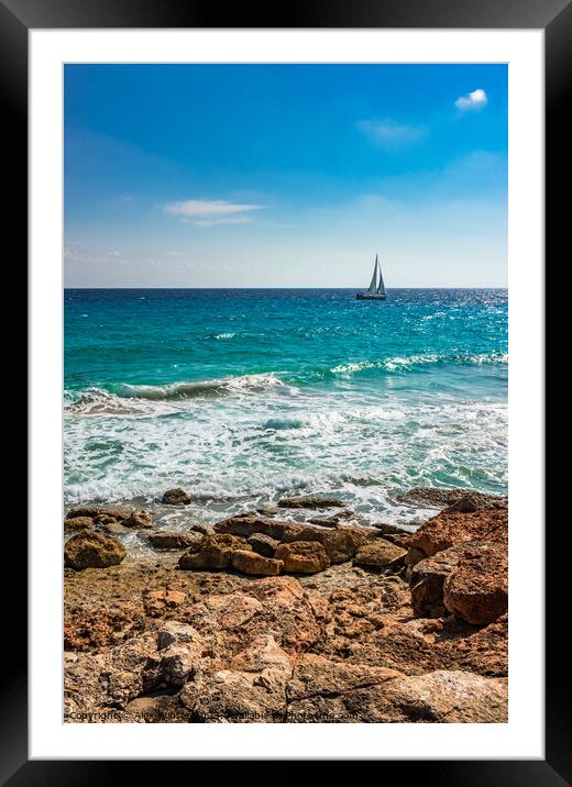 Idyllic view of sailing yacht  Framed Mounted Print by Alex Winter