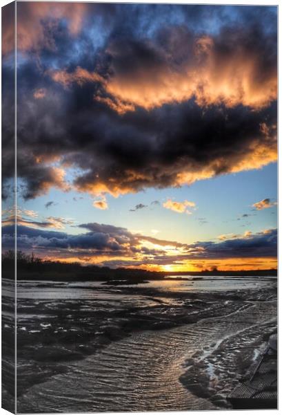 Glorious sunset over St Osyth Boatyard in essex  Canvas Print by Tony lopez
