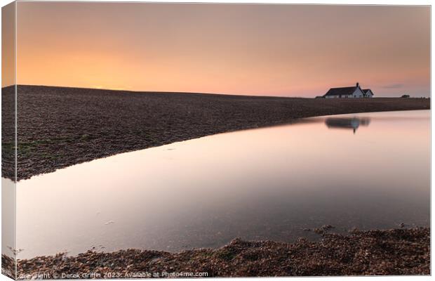 Shingle street sunset Canvas Print by Derek Griffin