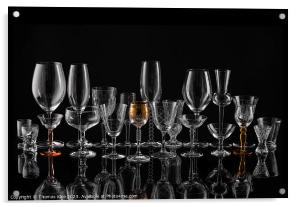 The world of glasses for wine, champagne and all kinds of spirits. Acrylic by Thomas Klee