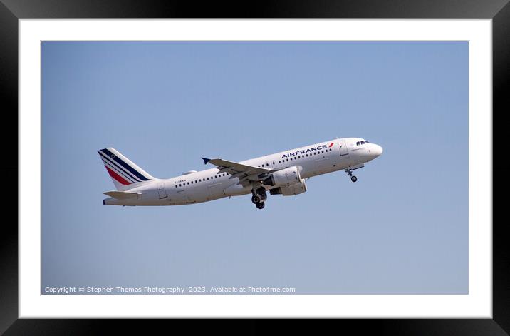 AirFrance F-GKXN Airbus A320-214 Ascending Framed Mounted Print by Stephen Thomas Photography 