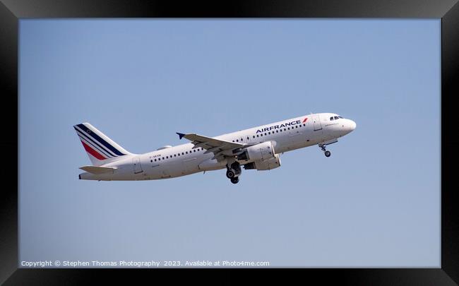 AirFrance F-GKXN Airbus A320-214 Ascending Framed Print by Stephen Thomas Photography 
