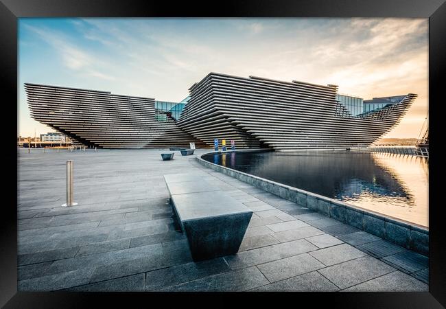 V&A Dundee at Dawn Framed Print by Fraser Duff