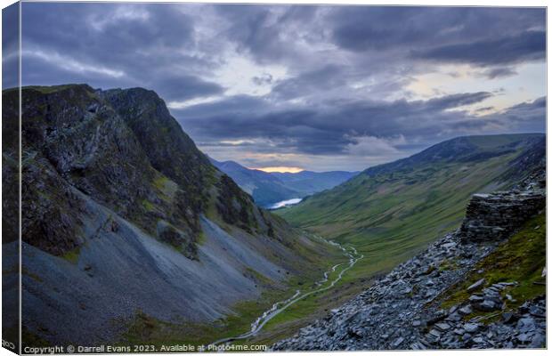 Evening on Honister Canvas Print by Darrell Evans