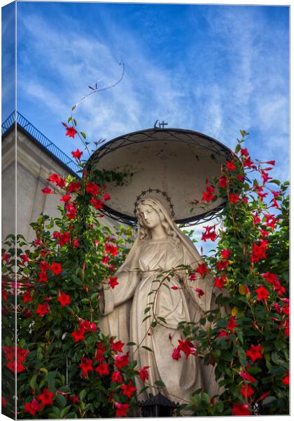 Tranquil Statue of Our Lady in Krakow Canvas Print by Artur Bogacki