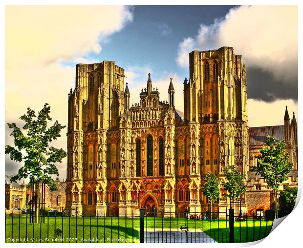 Wells Cathedral Print by Les Schofield