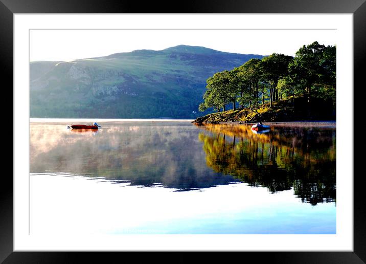 Morning mist on Derwent Water, Keswick, Cumbria. Framed Mounted Print by john hill