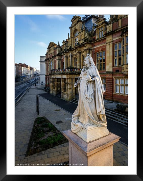 Queen Victoria's Statue, Leamington Spa Framed Mounted Print by Nigel Wilkins