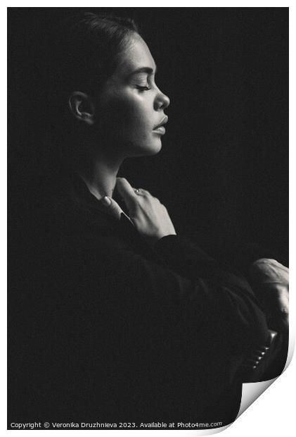 Woman profile in black and white Print by Veronika Druzhnieva