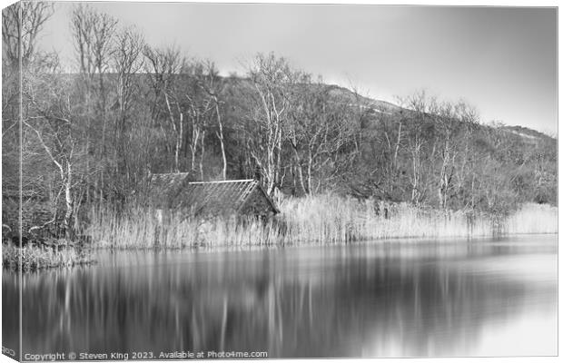 Serene Reflections of Loch Mire Canvas Print by Steven King