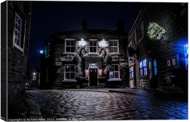 Cold Winter Night In Haworth Canvas Print by Richard Perks