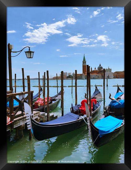 Serenade on the Grand Canal Framed Print by Les Schofield