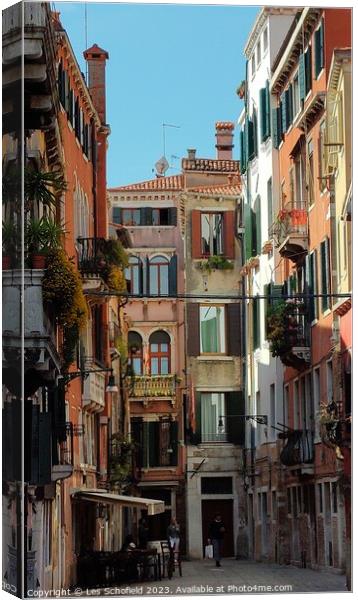 Charming Venice Alleyway Canvas Print by Les Schofield