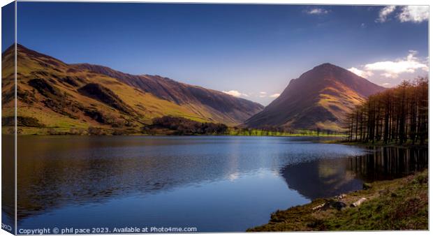 Buttermere in the Lake District Canvas Print by phil pace