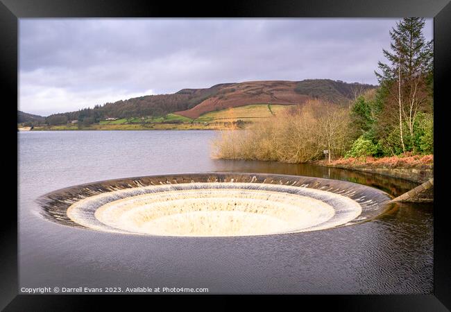 Ladybower Reservoir Framed Print by Darrell Evans