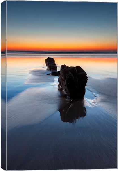 Sunset at Northcott Mouth, Cornwall, UK Canvas Print by Kevin Howchin