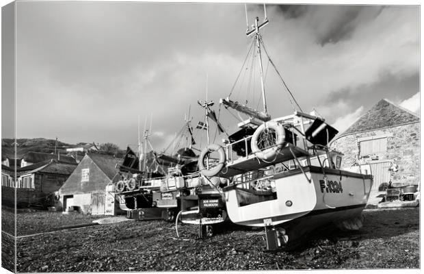 Fishing boats at Cadgwith Cove, Cornwall Canvas Print by Kevin Howchin