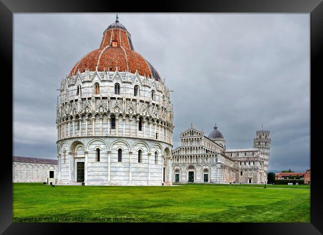 Piazza dei Miracoli Framed Print by Rick Lindley