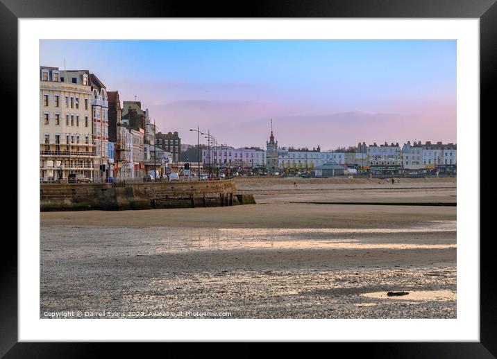 Margate sea front Framed Mounted Print by Darrell Evans