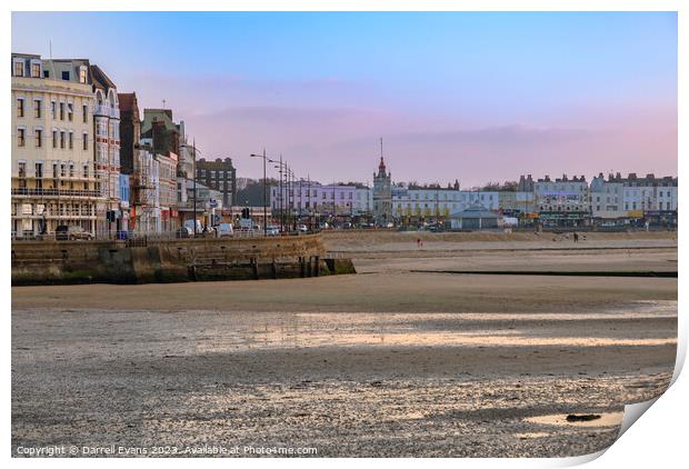 Margate sea front Print by Darrell Evans