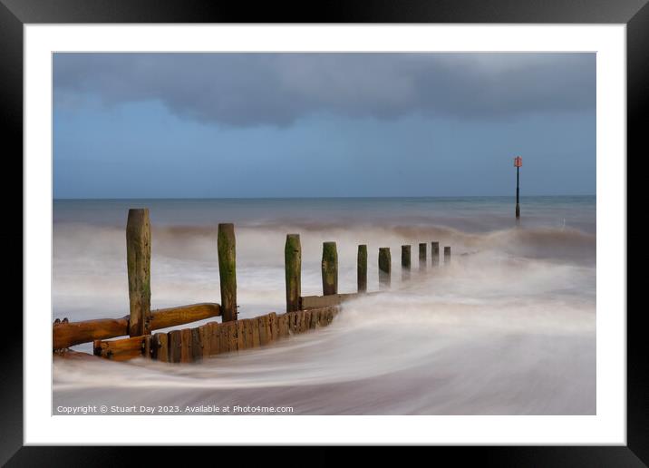 Teignmouth Beach: A Natural Wonder Framed Mounted Print by Stuart Day
