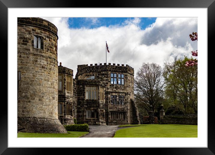 Skipton Castle 02 Framed Mounted Print by Glen Allen