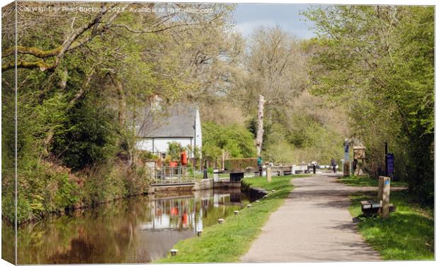 Monmouthshire and Brecon Canal Canvas Print by Pearl Bucknall