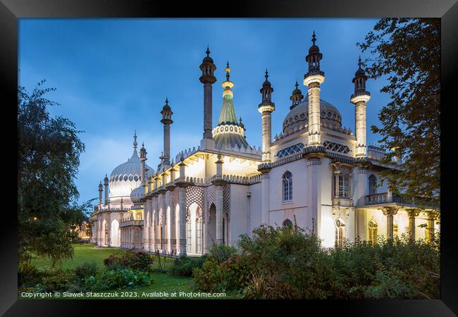 Royal Pavilion Framed Print by Slawek Staszczuk