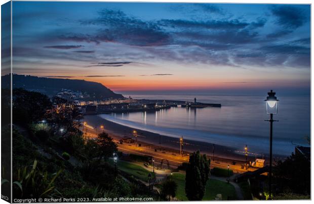 Scarborough Harbour Daybreak Canvas Print by Richard Perks