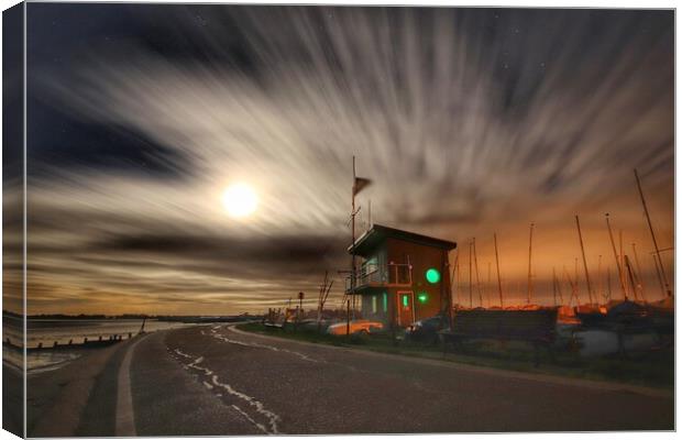moon glow cloudscape over the Brightlingsea promen Canvas Print by Tony lopez