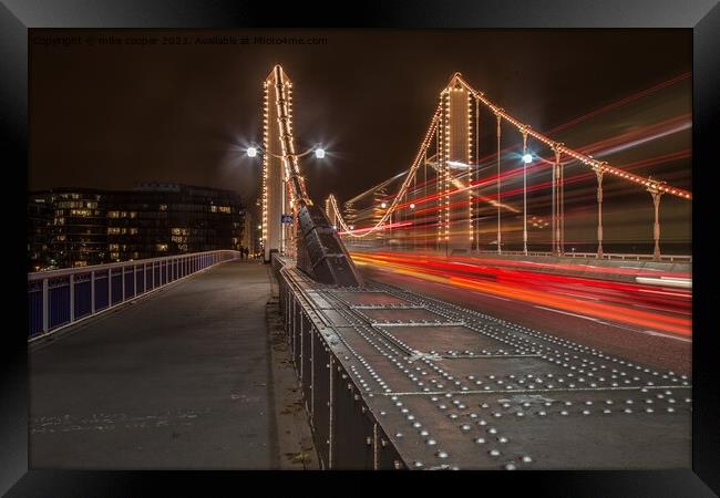 Chelsea bridge at night  Framed Print by mike cooper