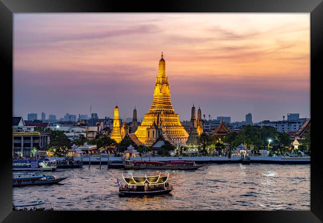 Wat Arun Framed Print by peter schickert