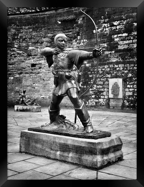 Robin Hood Statue, Nottingham Framed Print by Darren Galpin
