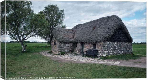 Leanach Cottage, Culloden Moor Canvas Print by Tom McPherson