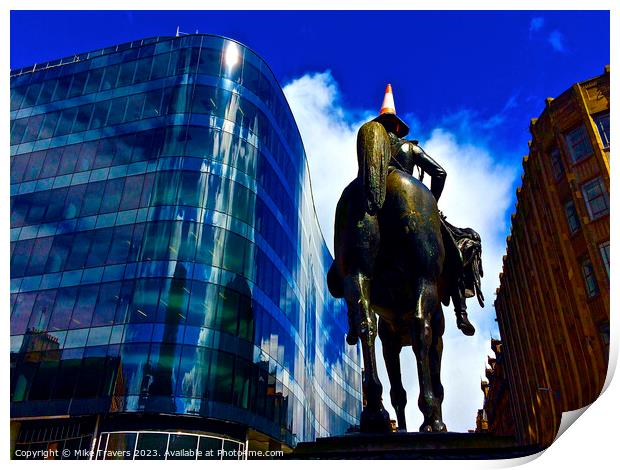Duke of Wellington with Traffic Cone, Glasgow, Scotland Print by Mike Travers