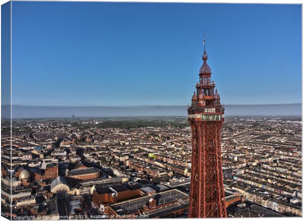 Blackpool Tower in the evening Canvas Print by Ian Cramman