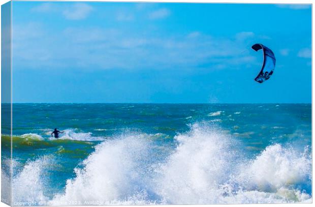 Kitesurfing at Slapton Sands Canvas Print by Ian Stone